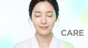 레이저 치료 후 맑고 투명한 피부를 가진 한국인 여성의 평온한 모습